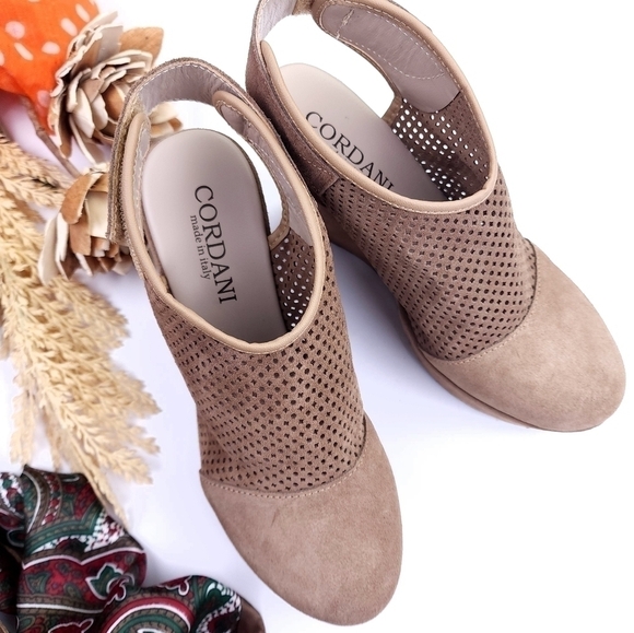 Corduroy Tan Brown Suede Ankle Boot Platform Wedge Sz 37 - Picture 2 of 9